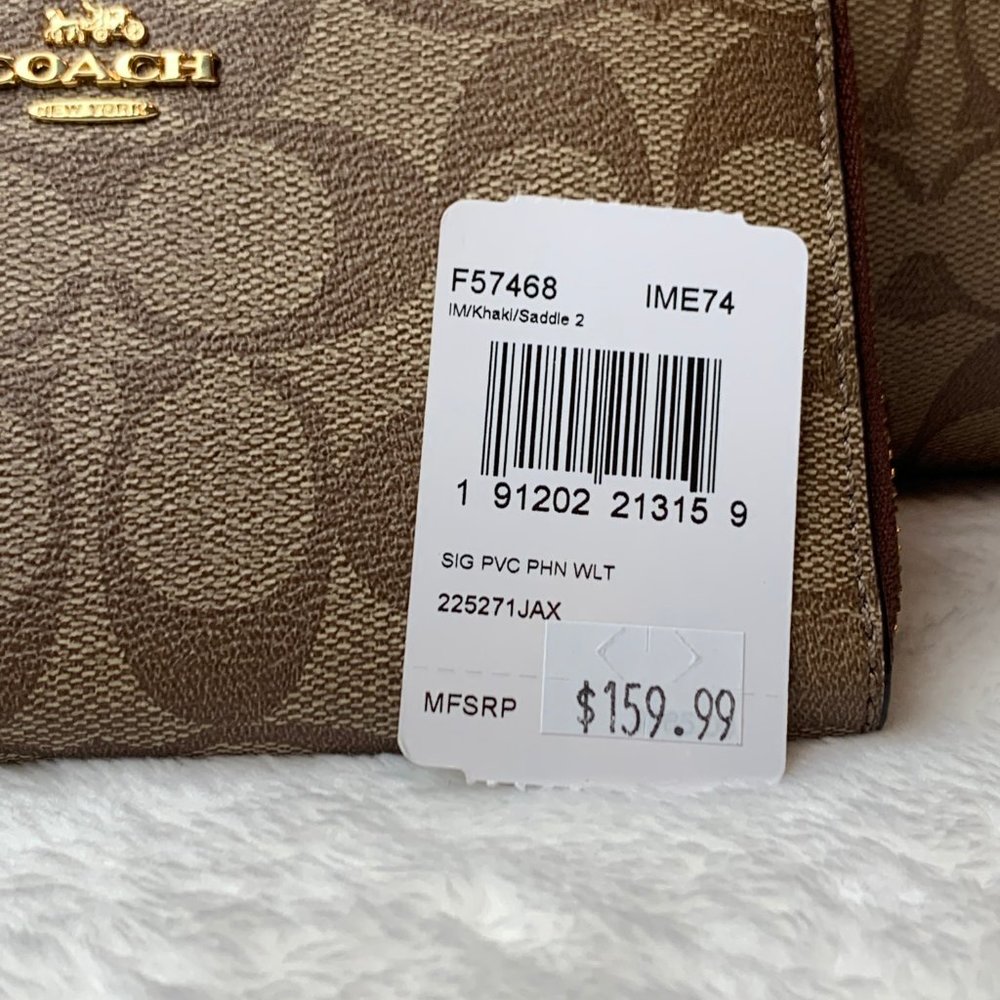 Coach Phone Wallet - Picture 5 of 6